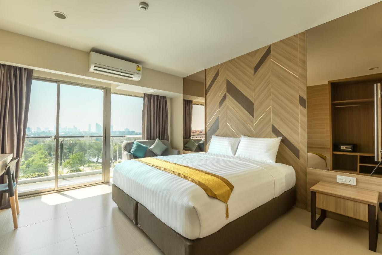 Paragon Grand Resort Pantai Jomtien Bagian luar foto